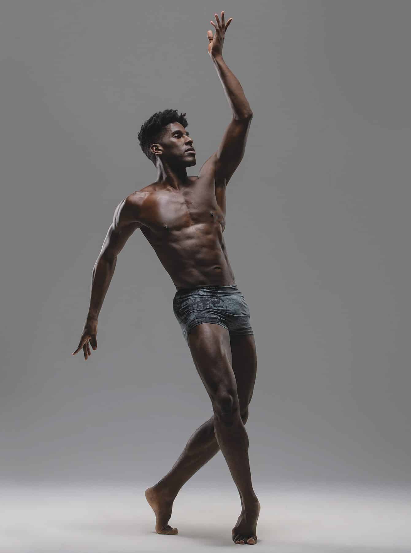 Short Masculin Ballet Rosa Baahir